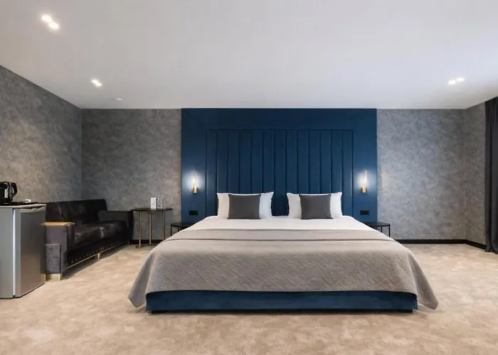 Hotel Lotus Event Center&rooms *