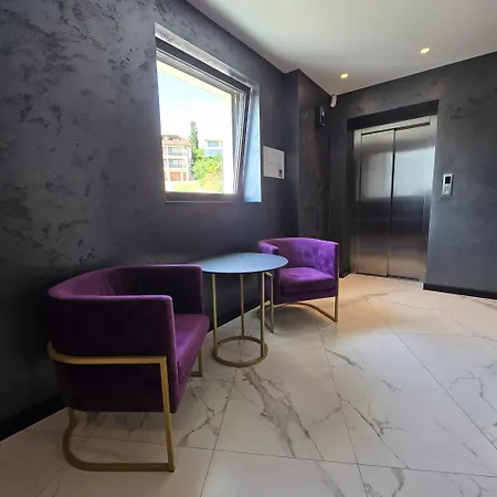 Lotus Hotel